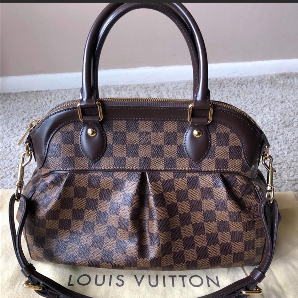 Louis Vuitton Trevi GM in Damier ebene canvas